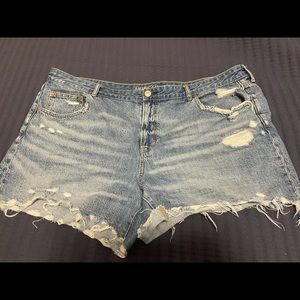American Eagle Tom boy shorts